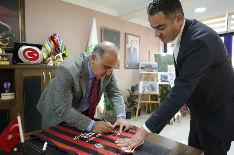 Başkan Arıcı Koçarlı Belediyespor için seferberlik başlattı