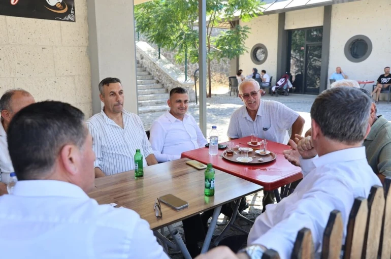 Başkan Balaban Akgedik’te vatandaşları dinledi