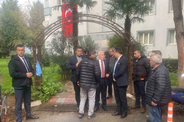 Başkan Bozbey’den şehit binbaşının ailesine taziye ziyareti
