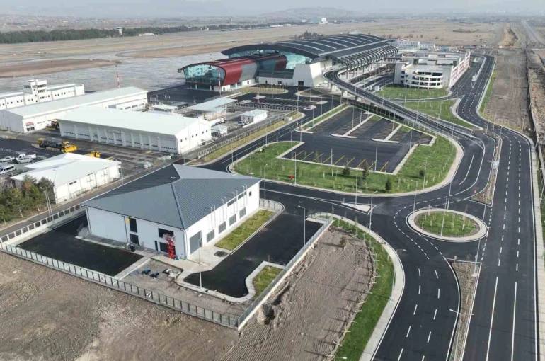 Başkan Büyükkılıç duyurdu: Kayseri Havalimanı ‘Başmüdürlük’ statüsüne kavuştu