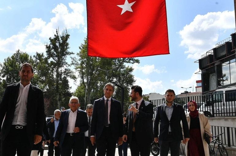 Başkan Büyükkılıç ve AK Parti Genel Başkan Yardımcısı Demir’den esnaf ziyaretleri