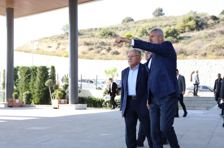 Başkan Büyükkılıç’tan Hatay ziyareti