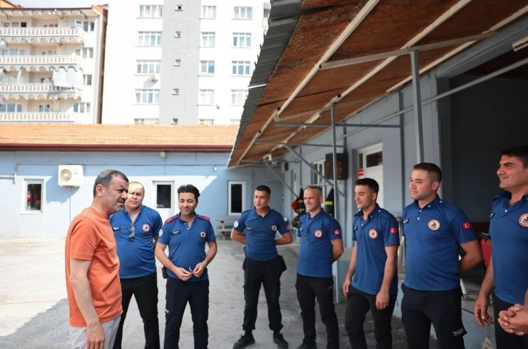 Başkan Çavuşoğlu’ndan bayram mesaisindeki personele ve hastalara ziyaret