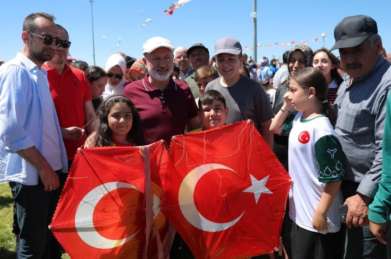 Başkan Çolakbayrakdar’dan yaz boyunca daha fazla etkinlik müjdesi