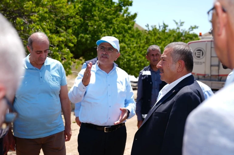 Başkan Er ve Bozkurt, Darende’de yol çalışmalarını inceledi