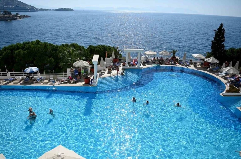 Başkan Günel "Birlikte güçlüyüz, turizmcilerimizin yanındayız"