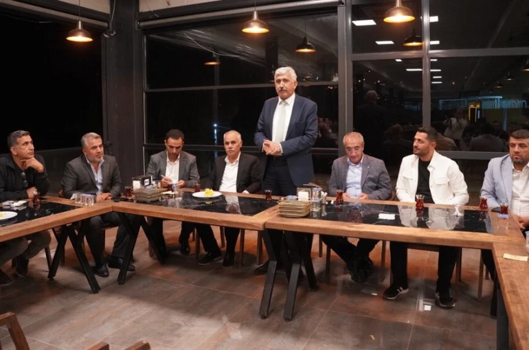 Başkan Hallaç, muhtarlarla bir araya geldi