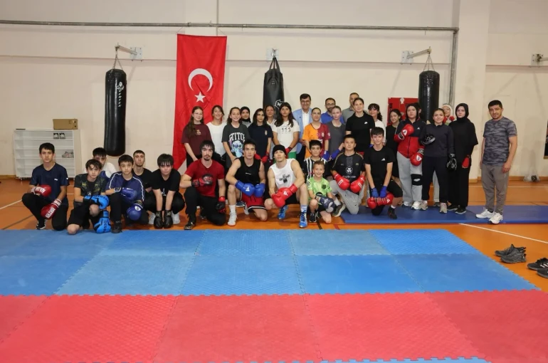 Başkan Kahveci: "Gençlerimizin sportif gelişiminin yanındayız"