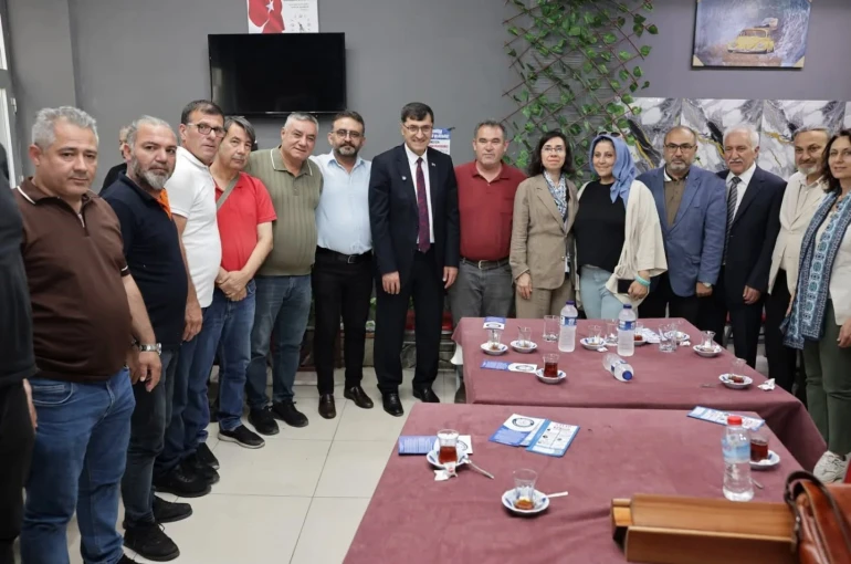 Başkan Kahveci, Uşak’taki Kütahyalılarla bir araya geldi