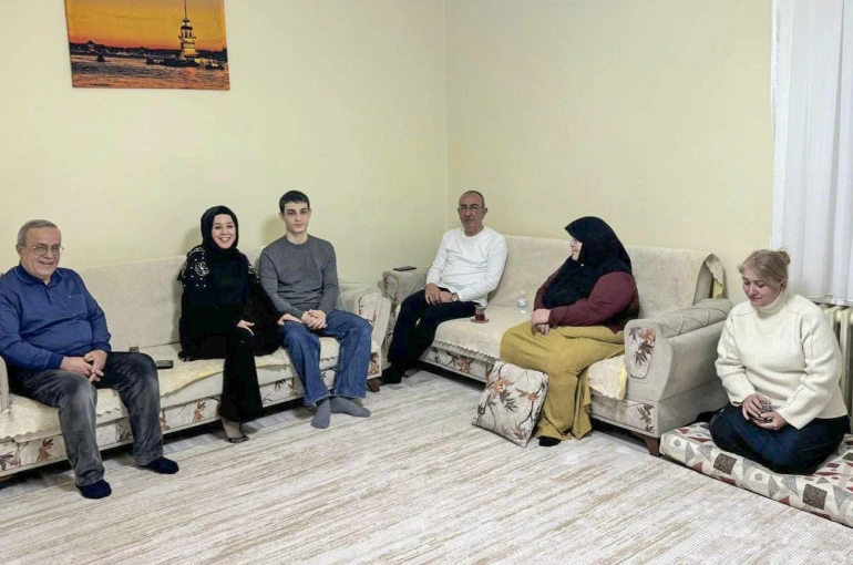 Başkan Kavuş, Ramazan ayında hemşehrileri ile iç içe
