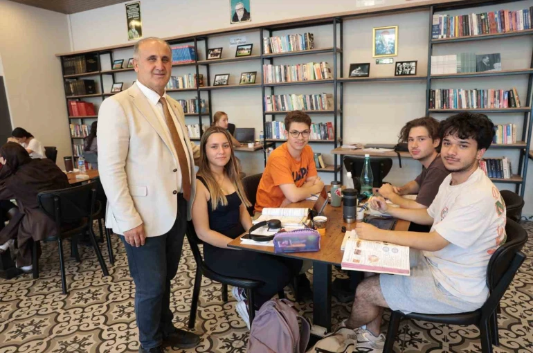 Başkan Kaya’dan YKS öncesi öğrencilere moral ziyareti