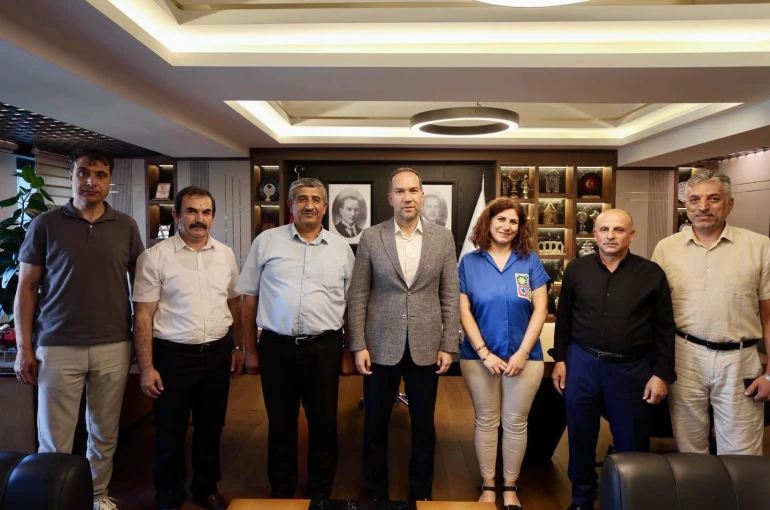 Başkan Özdemir’e UCLG üyeliği sonrası tebrik ziyaretleri sürüyor