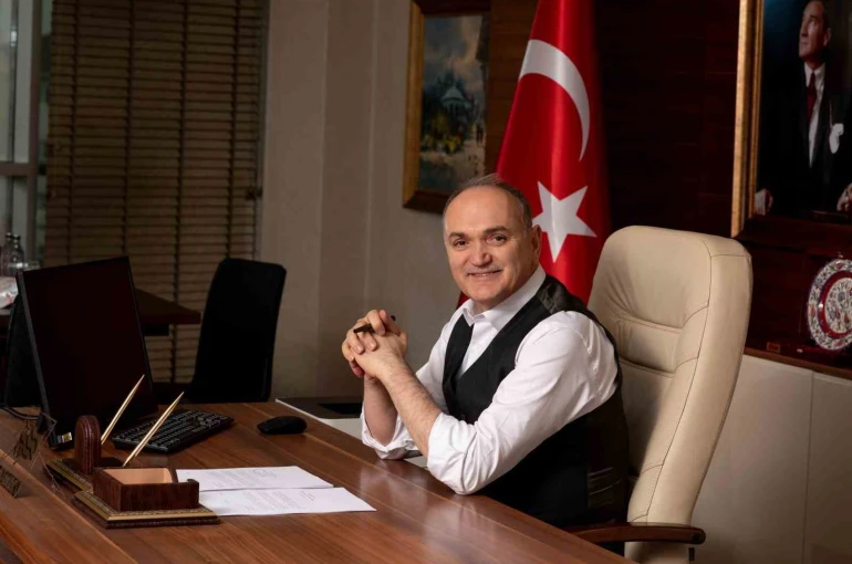 Başkan Özlü, "Tatilde sporu ve kitap dostluğunu unutmayın"