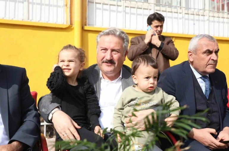 Başkan Palancıoğlu Esentepe Mumcular İlkokulu öğrencileri ile bir araya geldi