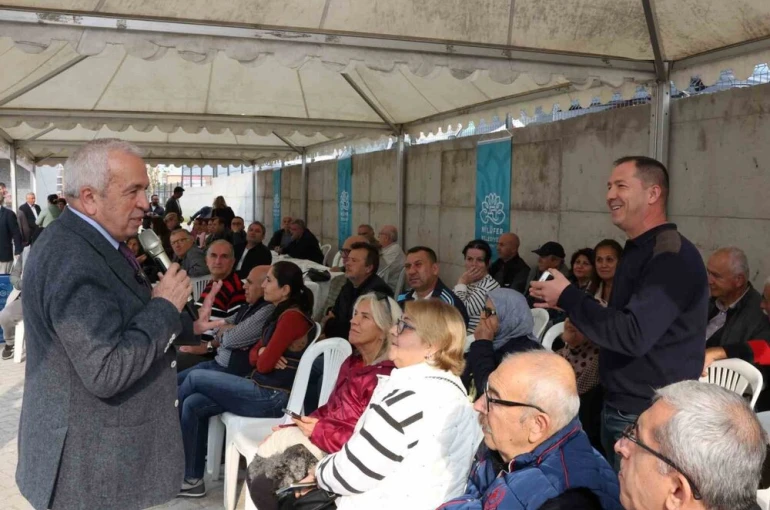 Başkan Şadi Özdemir, vatandaşların sorun ve taleplerini mahallesinde dinledi