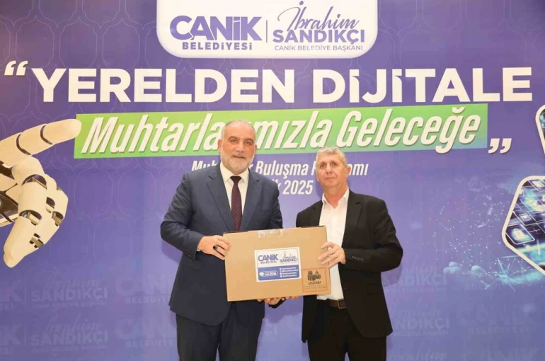 Başkan Sandıkçı: "Dijital dönüşümle ana hedefimiz, vatandaşlarımıza etkin ve hızlı hizmet"