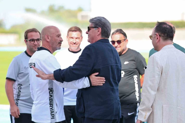 Başkan Serdal Adalı, Slovakya kampında takımla bir araya geldi