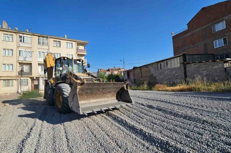 Başkan Taşkın, Hidayet Mahallesi’nde esnaf ve vatandaşlarla buluştu