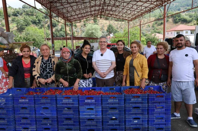 Başkan Tetik, Aşağı Yakacık’ta vatandaşlarla buluştu