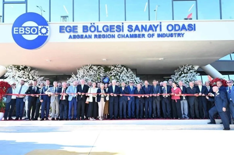 Başkan Ülken, EBSO’nun yeni hizmet binası açılışı törenine katıldı
