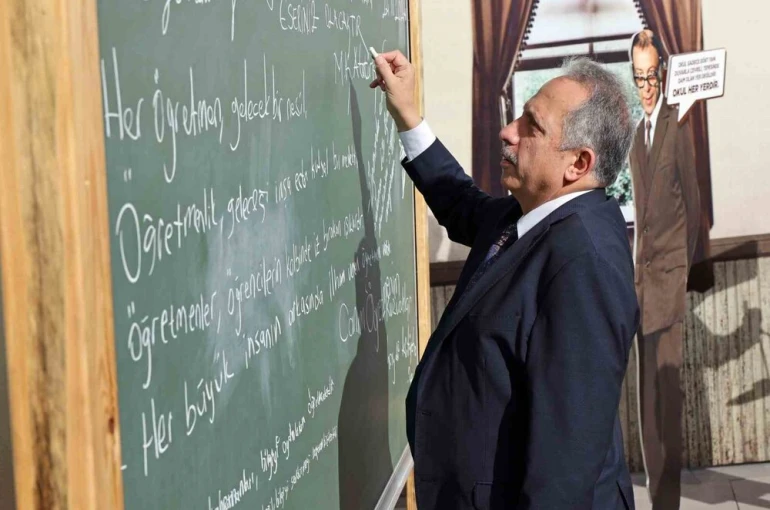 Başkan Yalçın’dan Öğretmenler Günü mesajı