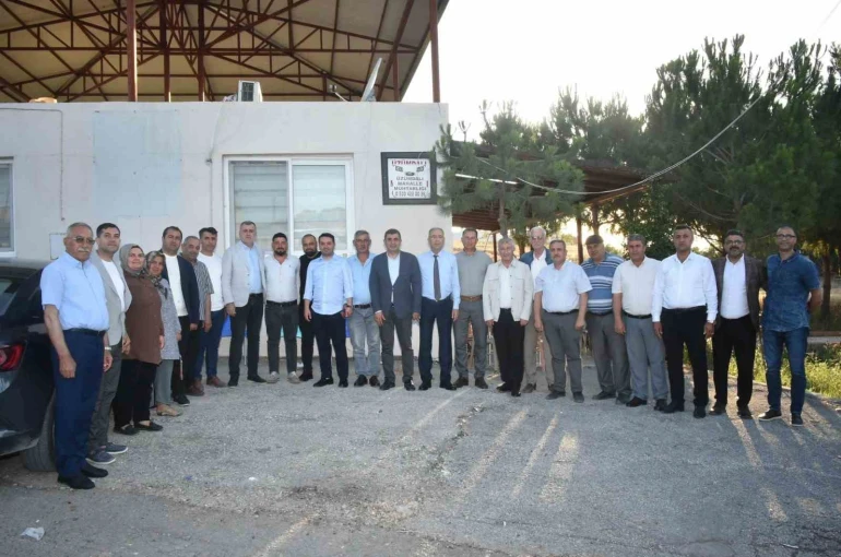 Başkan Yapar, mahalle muhtarlarıyla bir araya geldi