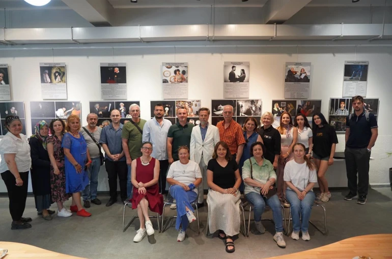 Başkan Yardımcısı Ünver, ‘Kurgu Aynası’ fotoğraf sergisinin açılışına katıldı