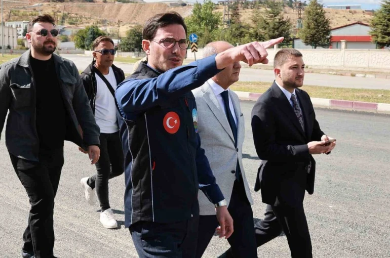 Başkan Yazıcıoğlu mahalle mahalle gezerek Tokat’ı geleceğe hazırlıyor