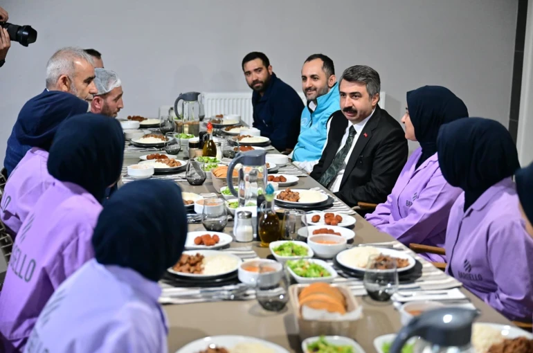 Başkan Yılmaz’dan emekçilere 1 Mayıs ziyareti
