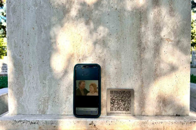 Başkentte yeni nesil mezar anlayışı: QR kodlu mezarlara ilgi artıyor