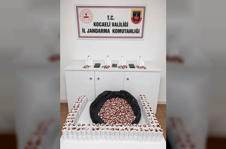 Baskında 25 bin 500 sentetik hap ele geçirildi