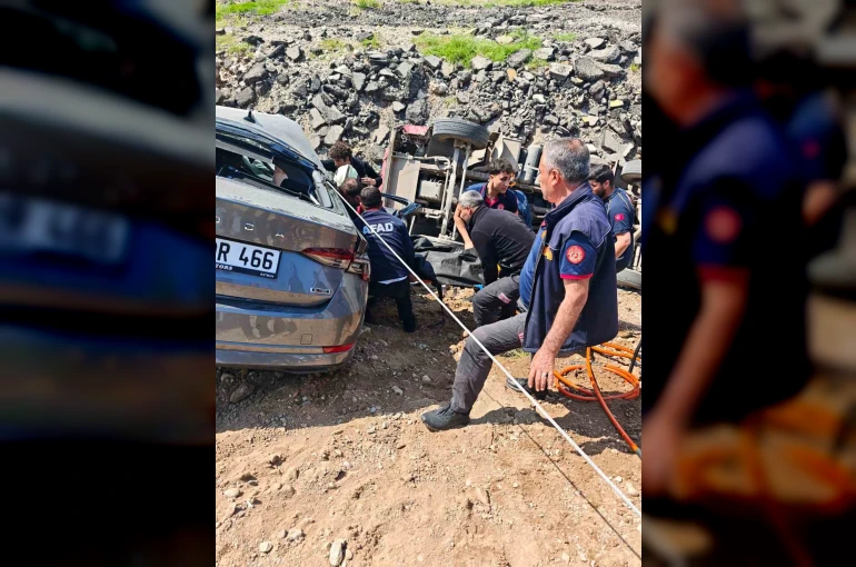 Batman-Diyarbakır karayolunda feci kaza: 1 ölü, 2 yaralı