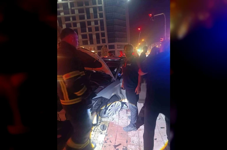 Batman’da otomobil takla attı: 2 yaralı