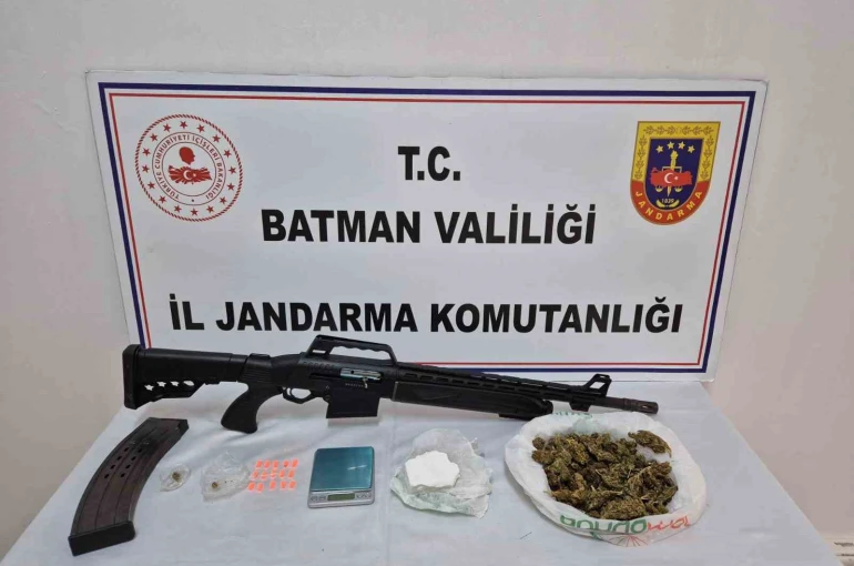 Batman’da uyuşturucu operasyonu: Kokain ve skunk ele geçirildi, 1 kişi tutuklandı