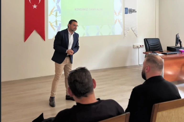 Bayburt DSM’de ‘Kendimizi Tanıyalım’ semineri düzenlendi