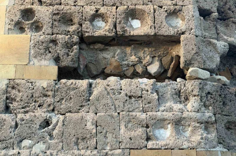 Bayburt Kent Konseyinden tarihi kaleye müdahale talebi