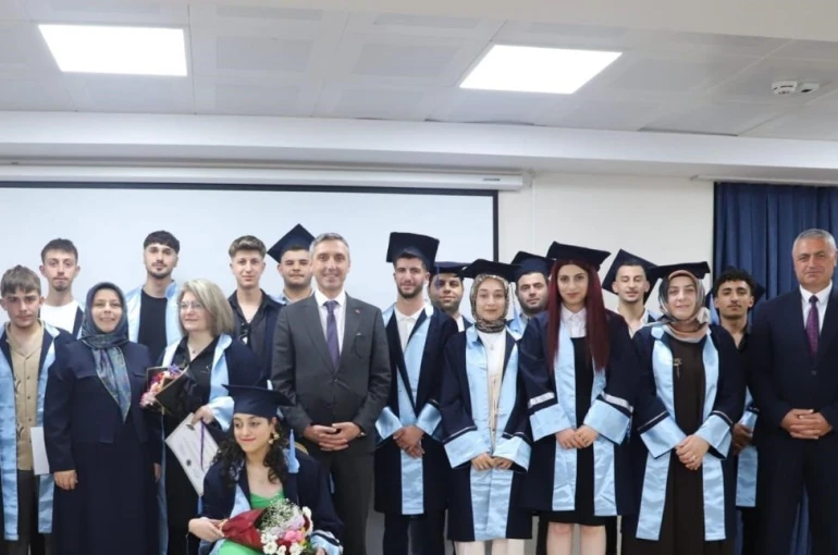 Bayburt MESEM öğrencileri için mezuniyet töreni düzenlendi