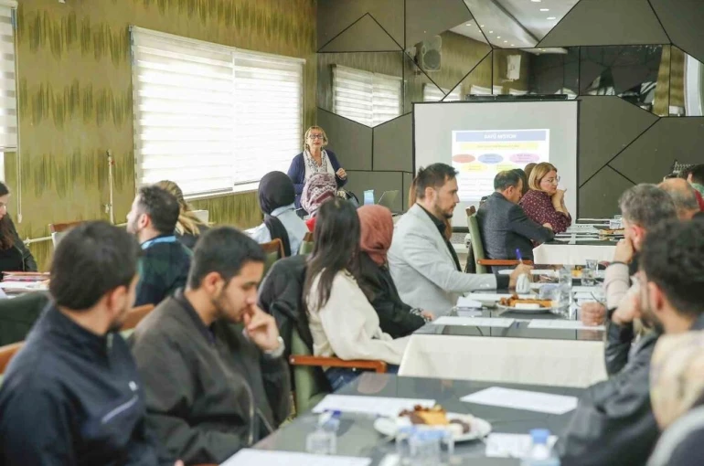 Bayburt Üniversitesi 2027-2031 stratejik planına yön verecek çalıştay gerçekleştirildi
