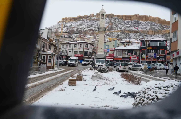 Bayburt’a kar geliyor
