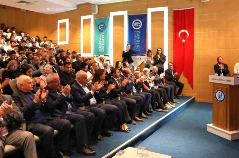 Bayburt’ta 2. Sağlık Sempozyumu başladı