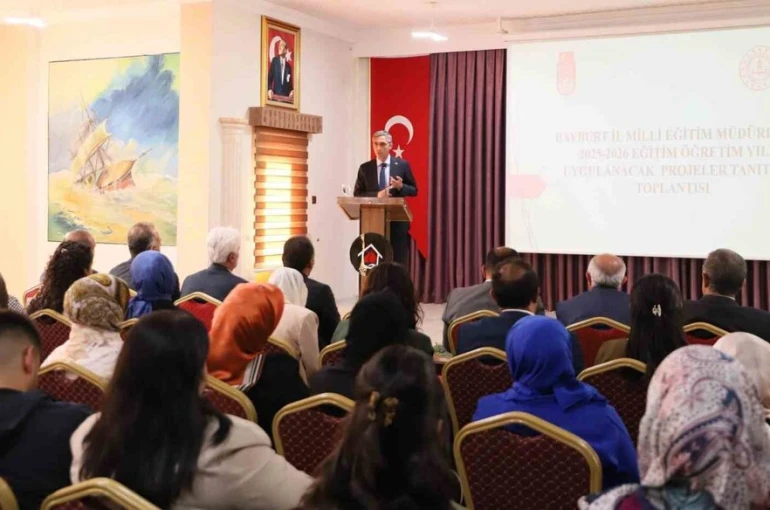 Bayburt’ta 2025-2026 eğitim öğretim yılı proje tanıtım toplantısı yapıldı