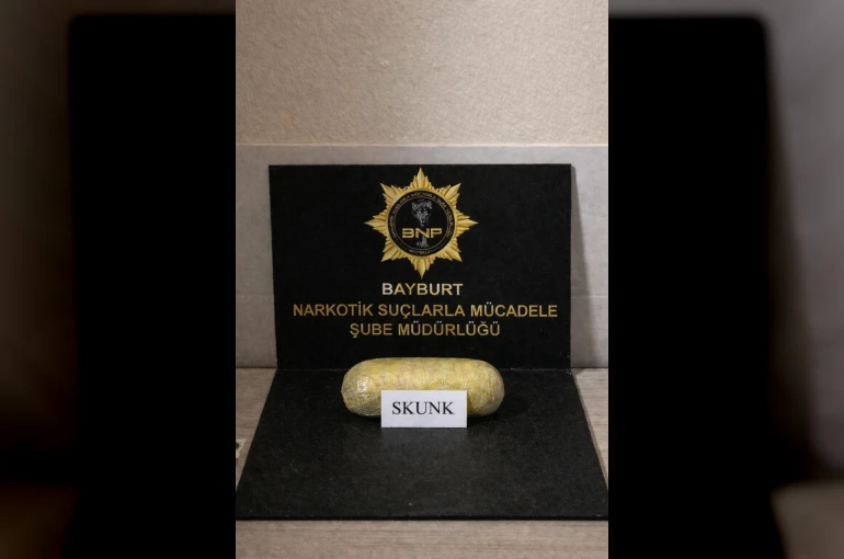 Bayburt’ta 219 gram skunk ele geçirildi