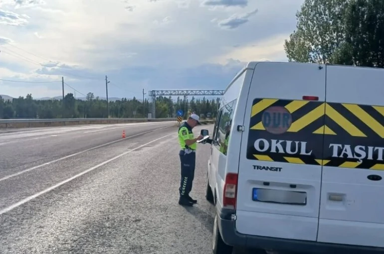 Bayburt’ta okulların açılmasıyla tedbirler artırıldı