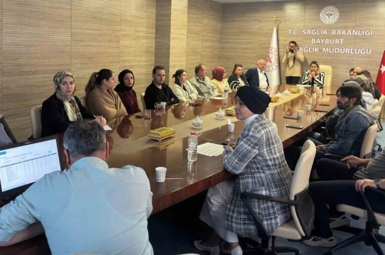 Bayburt’ta sağlık hizmetlerinin kalitesini artırmaya yönelik toplantı yapıldı