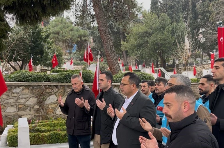 Bayram öncesinde şehitler unutulmadı