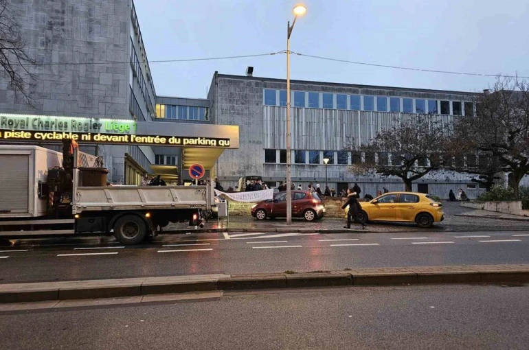 Belçika’da grevin üçüncü gününde hayat durdu