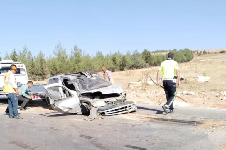 Belediye başkanının makam şoförü, trafik kazasında hayatını kaybetti