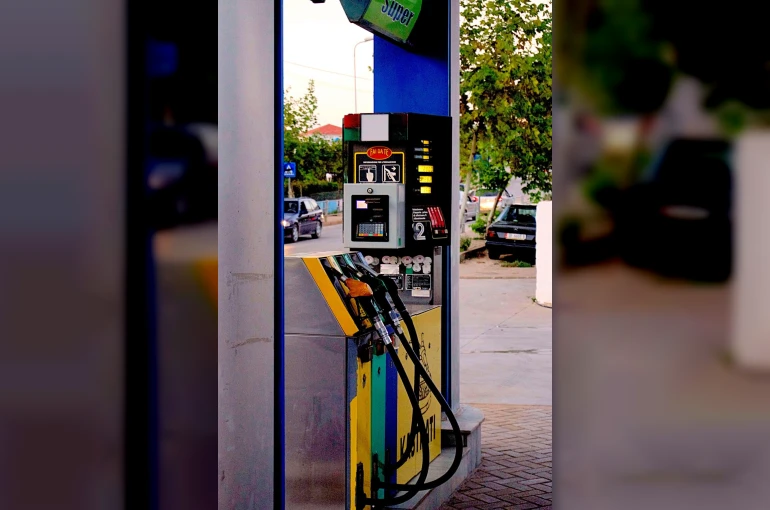 Benzine Zam Yolda!