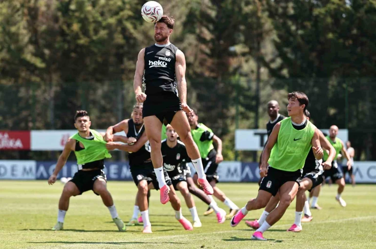 Beşiktaş, Midtjylland maçı hazırlıklarını sürdürdü