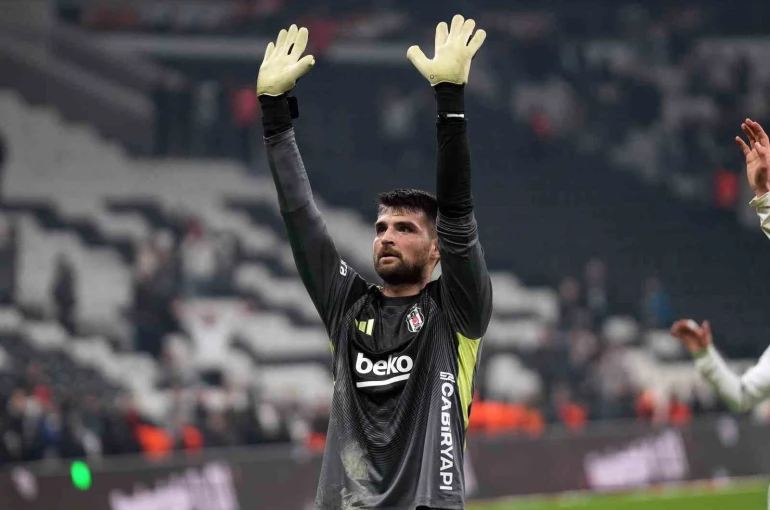 Beşiktaş’ta Ersin Destanoğlu ile yollar ayrıldı 